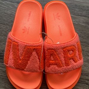 Ivy Park Slides